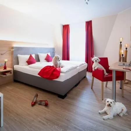Fettehenne 3*