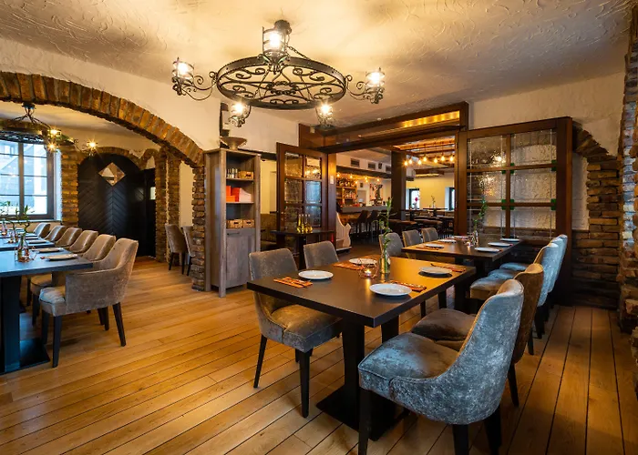 ホテル Fettehenne レバークーゼン