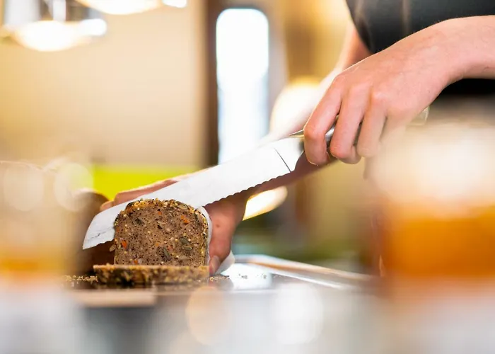 Fettehenne 3* レバークーゼン